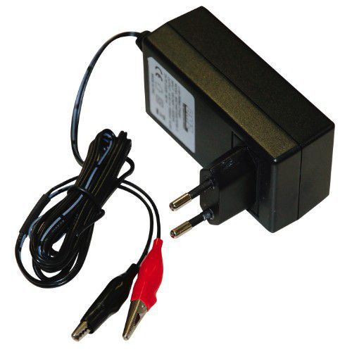 Batteriladdare 14,4V, 3 A Batteriladdare 14,4V, 3 A